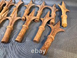 Set of 13 old wrought iron gate spikes with fleur de lys decoration