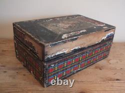 Sewing box set, 19th-century Romantic period, in embossed paper, Au Bon Marché