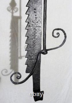 Small Royalist Housewarming, 17th–18th Century
