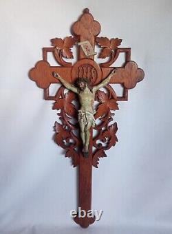 Superb And Rare Large Wall Crucifix In Oak Carved Late XIX Century 61 CM