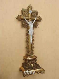 Superb Golden Jansenist Crucifix With Golden Leaf Period Louis-philippe