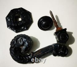 Superb cast iron ram-head door knocker