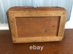 Tramp Art Sewing or Jewelry Box in Carved Wood, Folk Art
