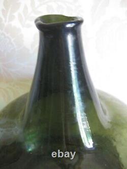 Translation: Ancient 18th-century wine bottle
