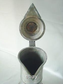Translation: BEAUTIFUL and LARGE PITCHER, 18th-century CONICAL SHAPE, made of TIN with FLARED BASE.
