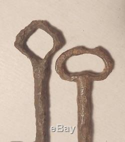Two Keys Romanesque Period, Thirteenth Century, State Of Discovery
