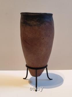 Vase said black top Ancient Egypt Nagada II period (3500-3300 BC)