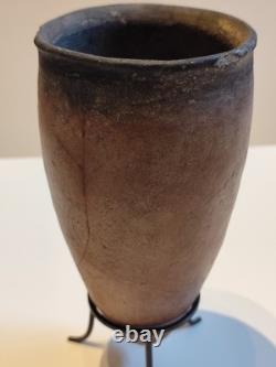 Vase said black top Ancient Egypt Nagada II period (3500-3300 BC)