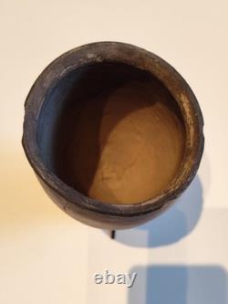 Vase said black top Ancient Egypt Nagada II period (3500-3300 BC)