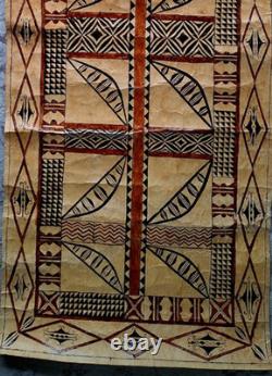Very nice handmade artisanal TAPA, tribal origin from Polynesia. Very good condition.