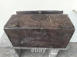 Wooden chest from the 18th century
