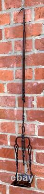 Wrought Iron Chaleil and Its High-Era Oil Lamp