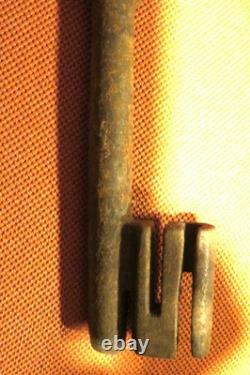 Wrought Iron Keys, 18th Century, Lot of 13 Keys, Folk Art – For Decoration