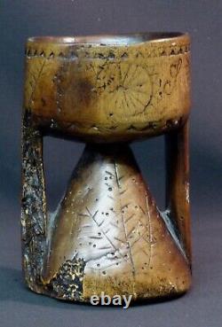 19èm très beau calice coupe bois sculpté art populaire ou religieux 15cm