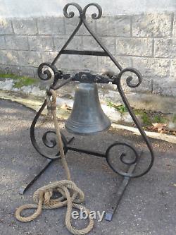 19éme, imposante cloche en bronze + support fer forgé 1m08, église chapelle