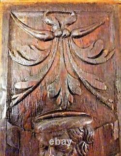 2 Panneaux 17ème en chêne Sculpté représentant homme et femme