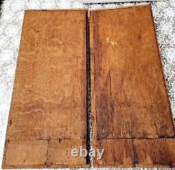 2 Panneaux 17ème en chêne Sculpté représentant homme et femme