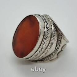 2. Superbe Bague turkmène Ancienne en Argent avec Cornaline / Agate XXè 18,6 g