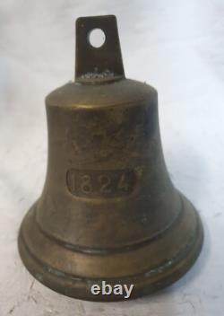 ANCIENNE CLOCHE DE COUVENT EN BRONZE EN TRÈS BON ÉTAT belles gravures