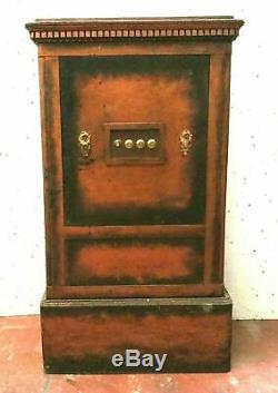 ANCIEN COFFRE FORT EN BOIS ET TAULE D' ACIER XIX siècle