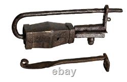 Ancien CADENAS TIBÉTAIN Fer Forgé XIXé (ou XVIIIé) Art Populaire