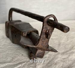 Ancien CADENAS TIBÉTAIN Fer Forgé XIXé (ou XVIIIé) Art Populaire