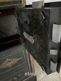 Ancien Coffre Fort Old Safe Cassaforte Tresor CHARF MARSEILLE