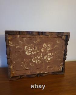 Ancien Coffret en Bois Sculpté, Boite ancienne XIXème