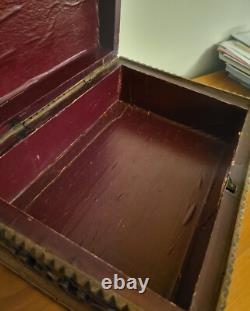 Ancien Coffret en Bois Sculpté, Boite ancienne XIXème
