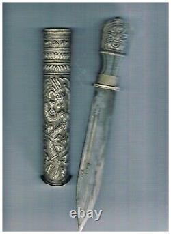 Ancien Couteau Tibétain en Argent