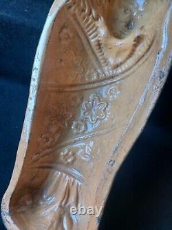 Ancien Moule A Gâteau Terre Cuite Poupon Alsace Art Pop Engobe Clair