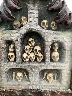 Ancien Ossuaire Bois Sculpté Großes Memento Mori 18/19 Jhr. Tirol Beinhaus