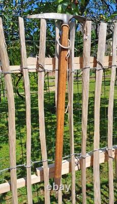 Ancien Piolet Manche Bois