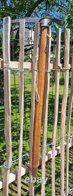 Ancien Piolet Manche Bois