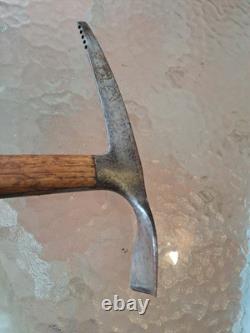 Ancien Piolet Manche Bois