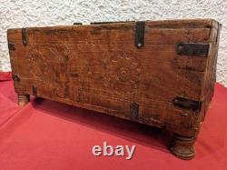 Ancien coffret de mariage art populaire XIX Inde Rajasthan curiosités déco