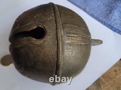 Ancien grelot d attelage Poste diligence N°9 cloche en bronze cheval Pégase 11cm