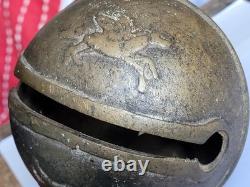 Ancien grelot d attelage Poste diligence N°9 cloche en bronze cheval Pégase 11cm