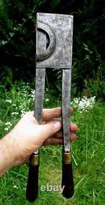 Ancien outil coupe queue maréchal ferrant vétérinaire art populaire