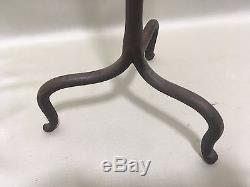 Ancien porte-éclat en fer forgé résinier Bougeoir art populaire français