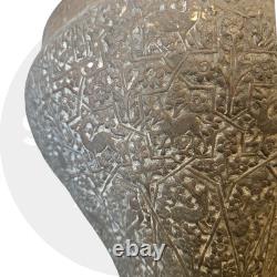 Ancienne Darbuka / Doumbek en métal gravé Travail syrien ou persan, fin XIXe