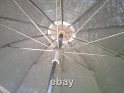 Ancienne Ombrelle Noire Damassée