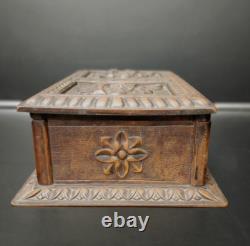 Ancienne boîte coffret bijoux Forêt Noire bois sculpté antiquité XIX ème siècle