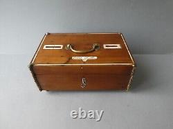 Ancienne boite de quête, de questeur, en bois et laiton, XIXème 1863