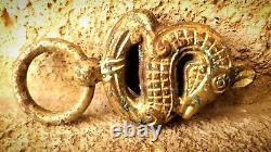 Ancienne boucle de ceinture anglo-saxonne à tête de dragon environ 10th siècle
