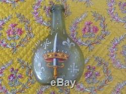 Ancienne bouteille XVIIIe émaillée couronne épée croix Languedoc objet royaliste