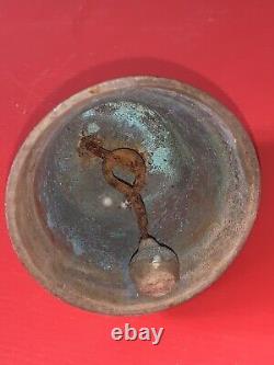 Ancienne cloche pour vache en bronze Pralognan edelweis fleur de lys