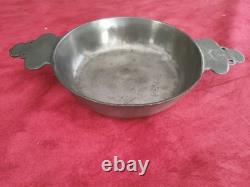 Ancienne écuelle en étain (Pierre Raoult 1777 Vitré) identifié par Charles Bo