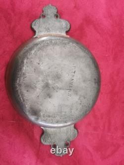 Ancienne écuelle en étain (Pierre Raoult 1777 Vitré) identifié par Charles Bo