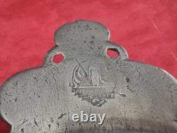 Ancienne écuelle en étain (Pierre Raoult 1777 Vitré) identifié par Charles Bo